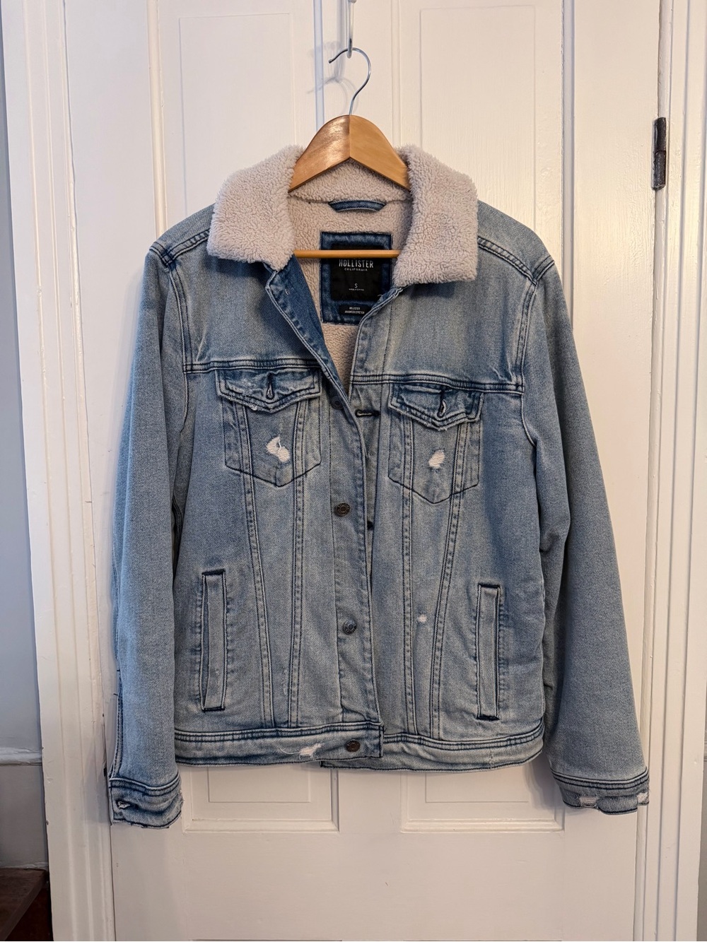 Hollister Light Blue Denim Jacket with Cream Sherpa Collar